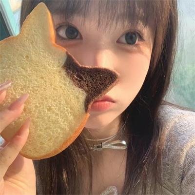 为黛茜小姐开车